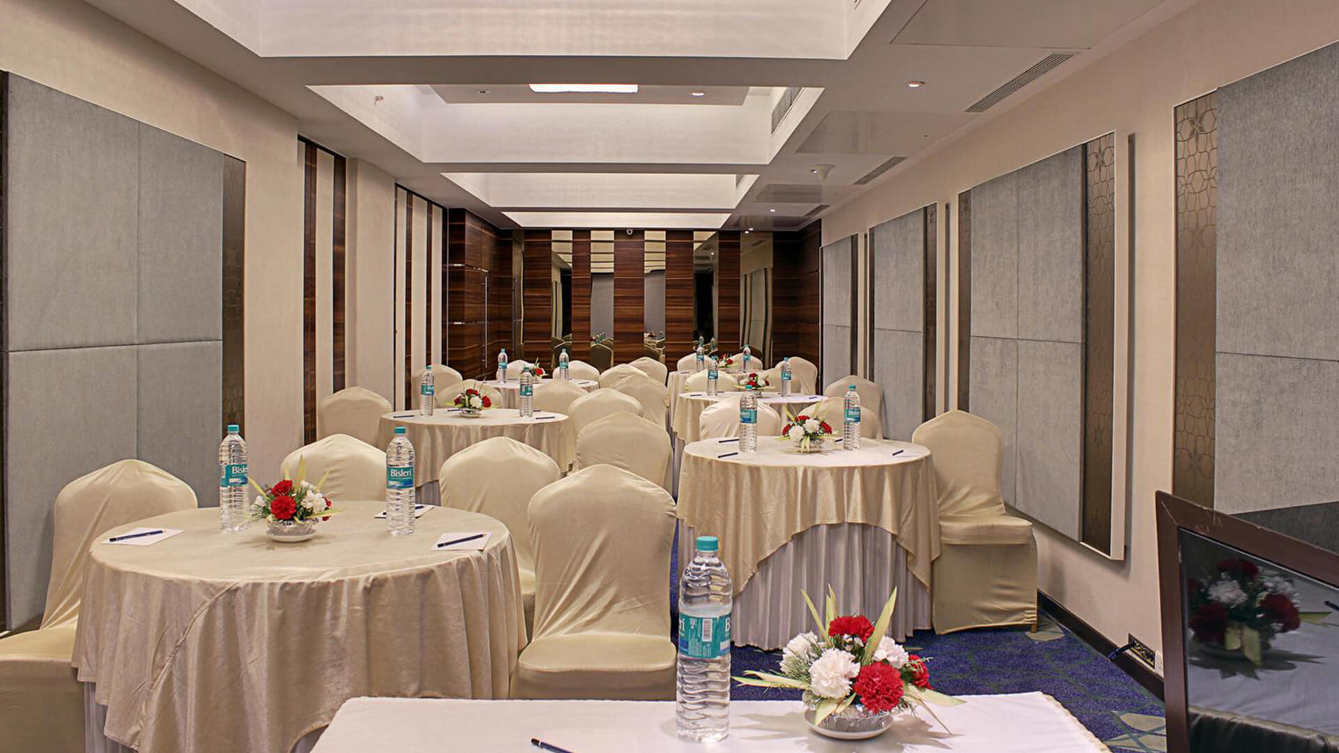 Conference in Mumbai central, Banquets in Mumbai central, Conference rooms in South Mumbai, Banquet halls in Mumbai central, The Sahil Hotel